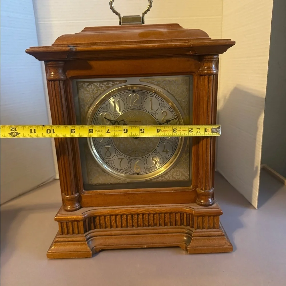 Elegant Wooden Mantel Clock with Gold Detailing